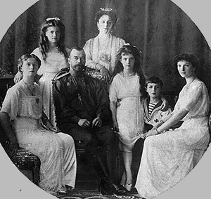 fotografia del tsar i la seva família en news.bbc.co.uk "il.lustració"